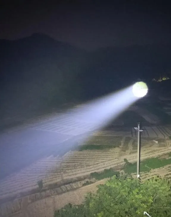 एलईडी स्पॉट सर्च लाइट 200W 300W IP66 वाटरप्रूफ स्टील विरोधी जंग 1000m 3000m समुद्री जहाज पोत नाव दूरस्थ खोज बचाव सर्च लाइट 7